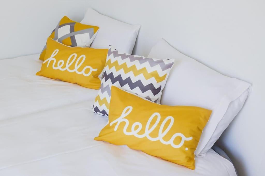 Lovely & Bright Renovated Apt. W/ Balcony In Lagos Bagian luar foto