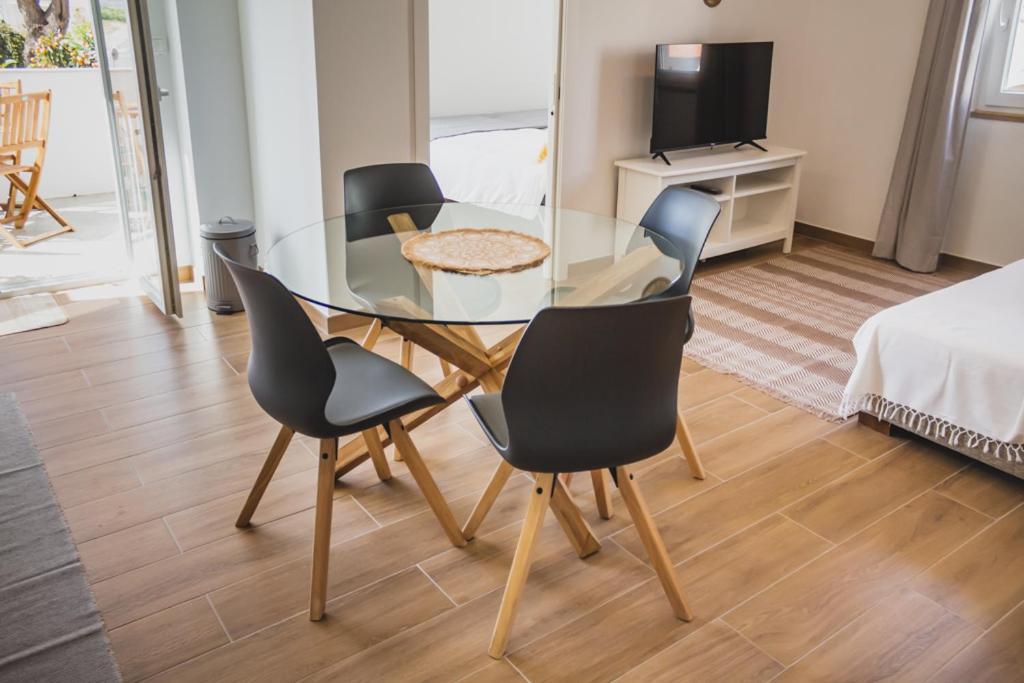 Lovely & Bright Renovated Apt. W/ Balcony In Lagos Bagian luar foto