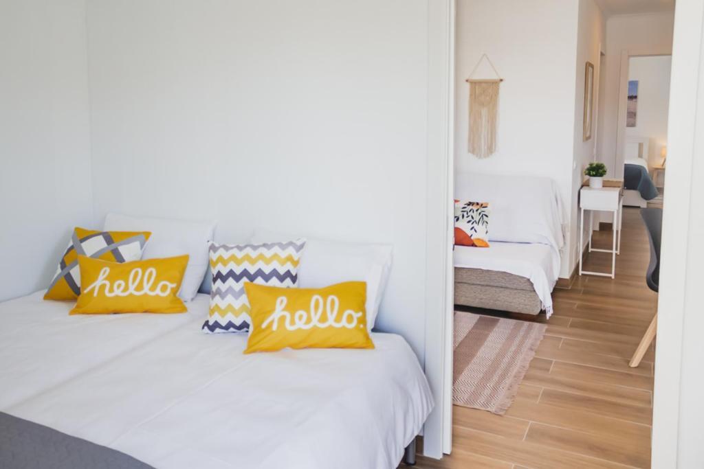 Lovely & Bright Renovated Apt. W/ Balcony In Lagos Bagian luar foto